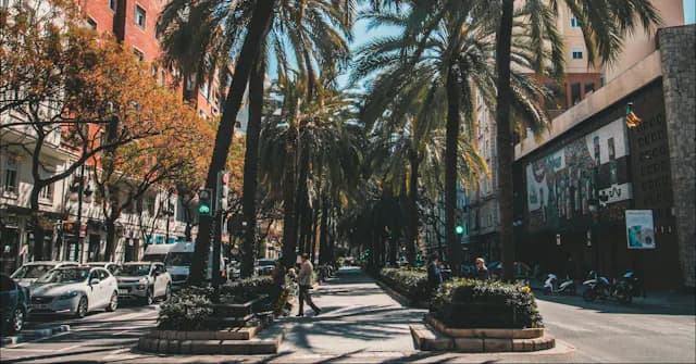 🛋️ What’s included in a furnished room in Valencia — and why it matters