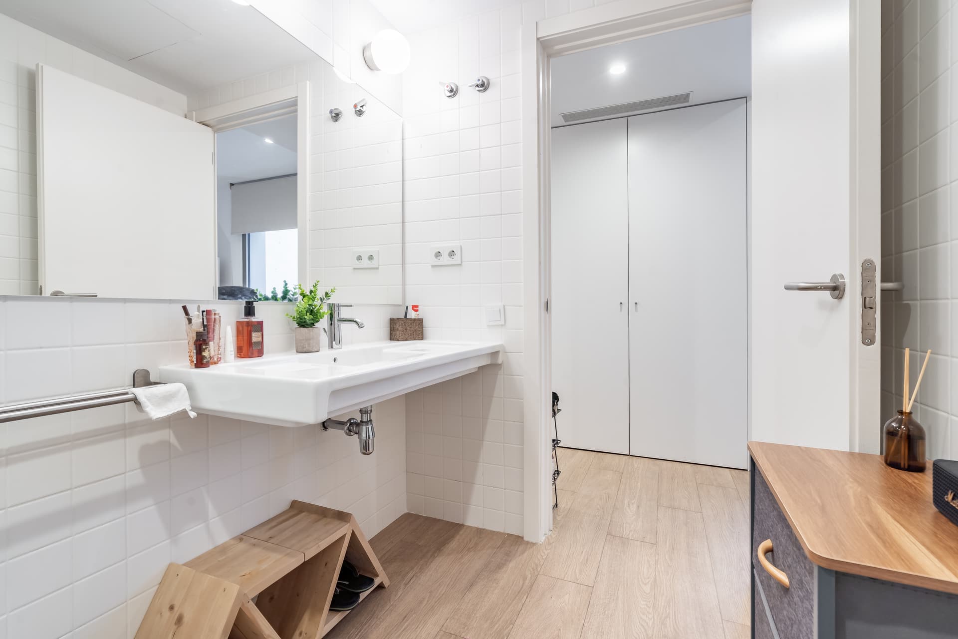 BNV27(4) - H1 SUITE PAREJA