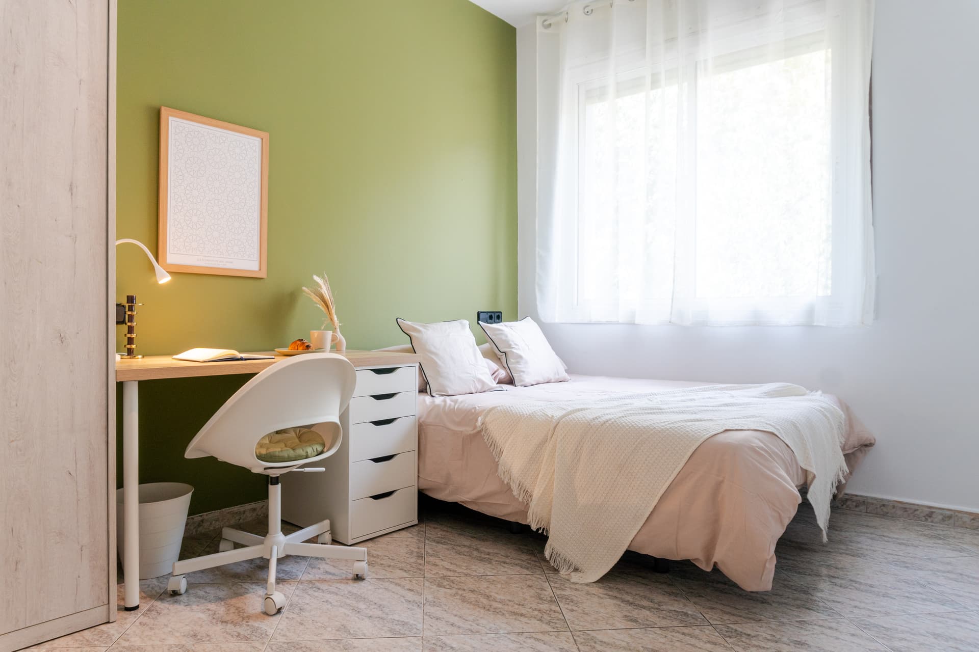 DIP79 - H3 EXT FINAL DERECHA CON TELE