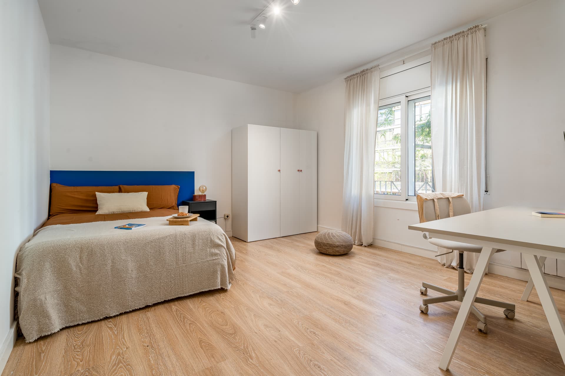 GMIT92 - H1 EXTERIOR GRANDE ESQUINA