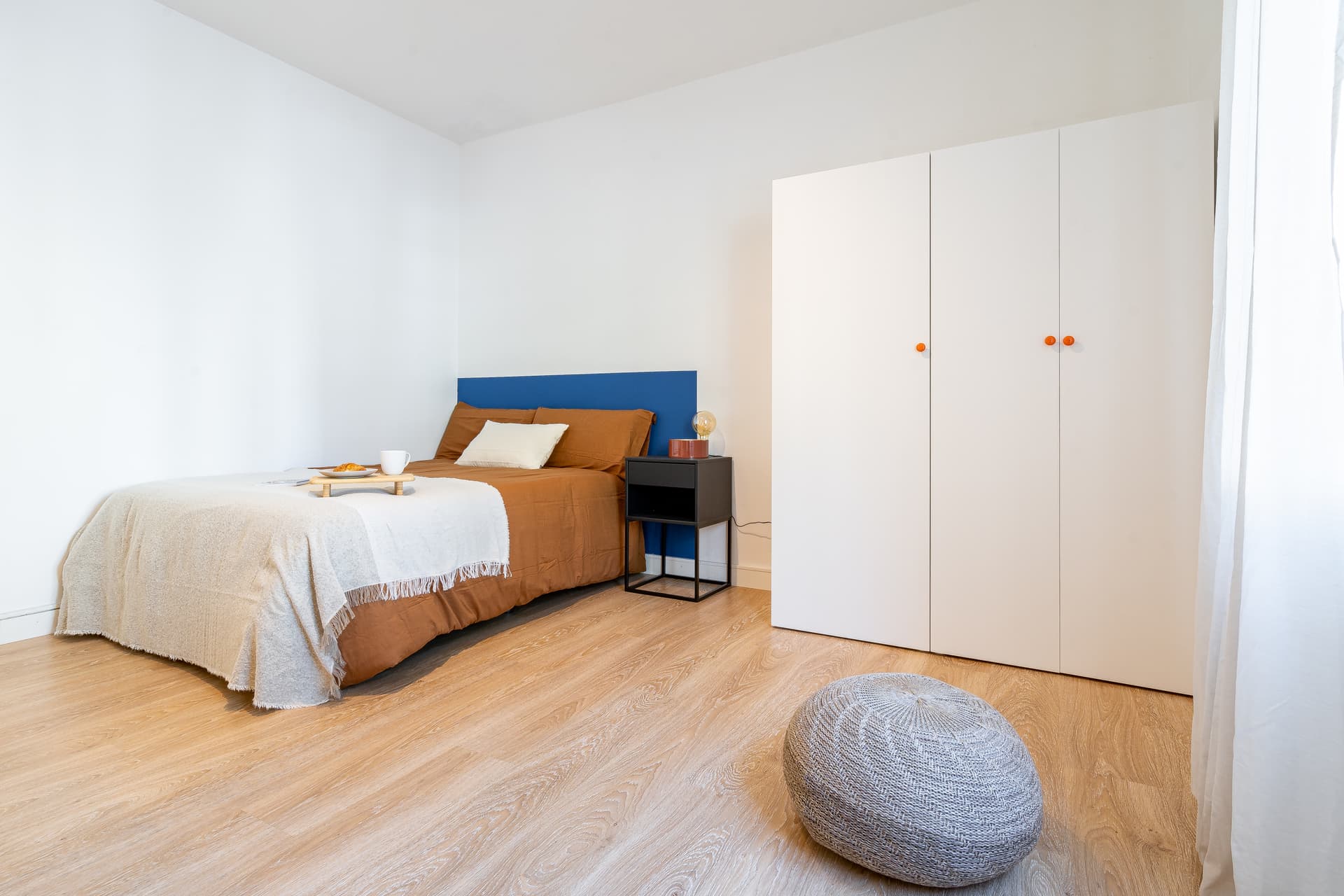 GMIT92 - H1 EXTERIOR GRANDE ESQUINA