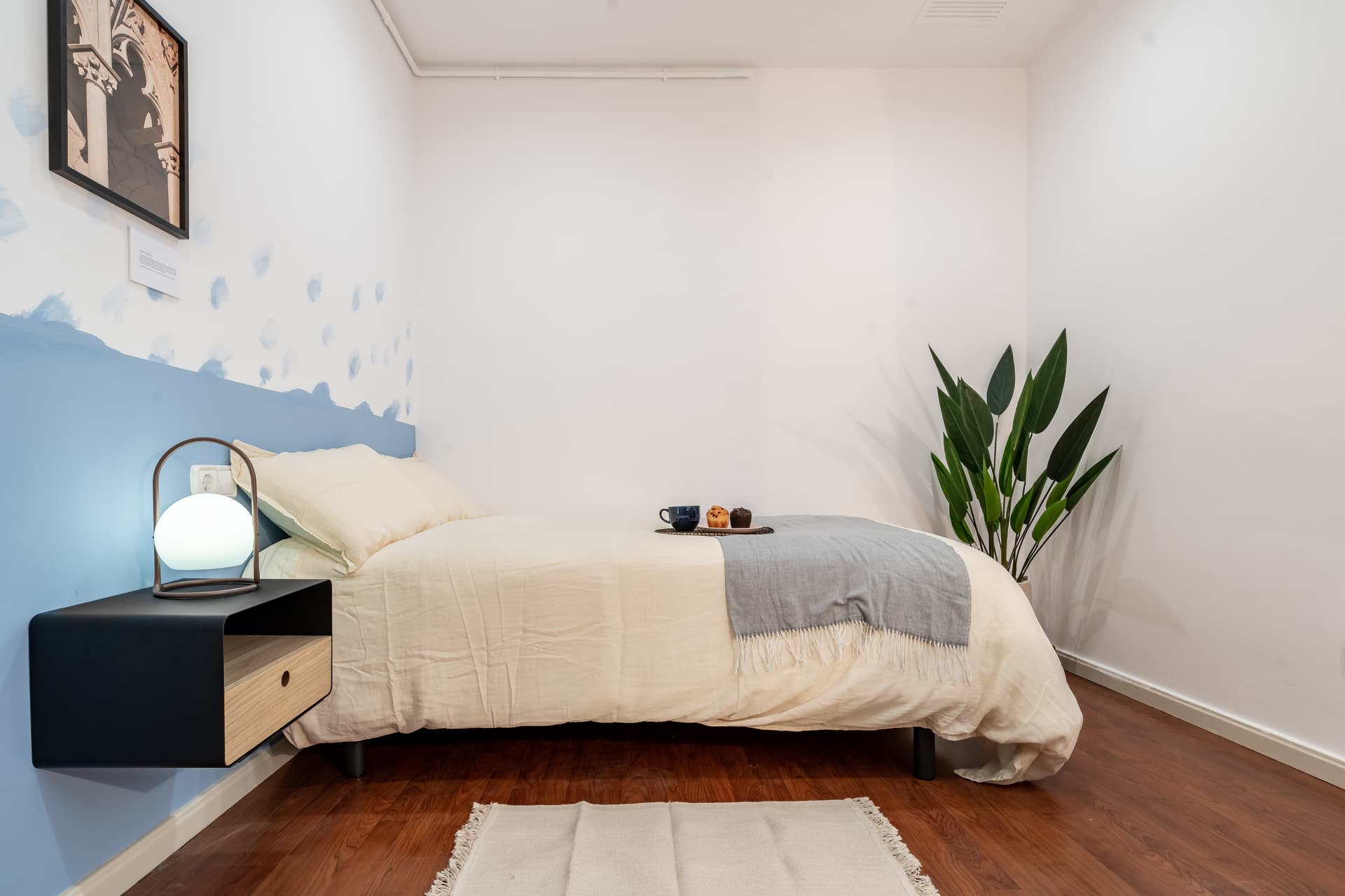 MUN168 - H1 DOBLE CON ARMARIO EMPOT