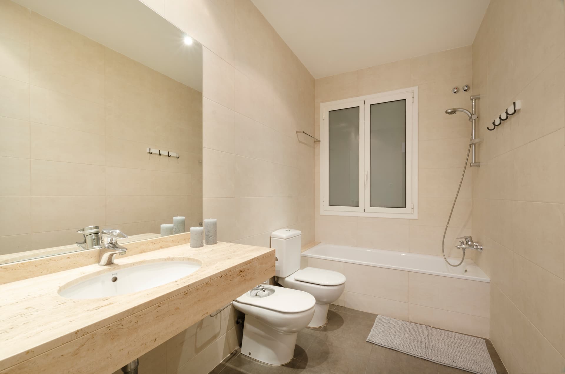 MUN328 - H4 SUITE PAREJAS