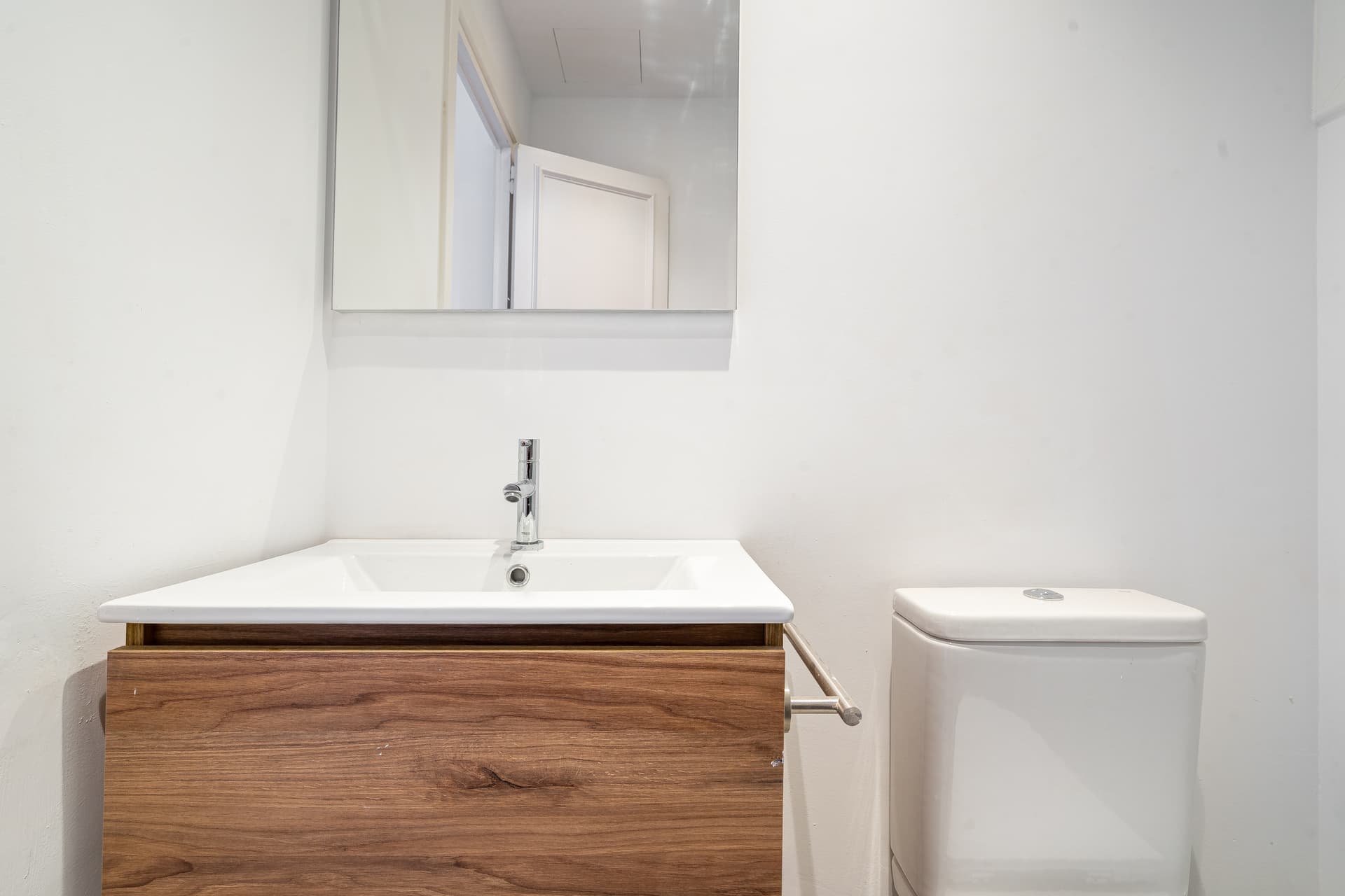 ORTI5 - H1 PRIVATE BATHROOM