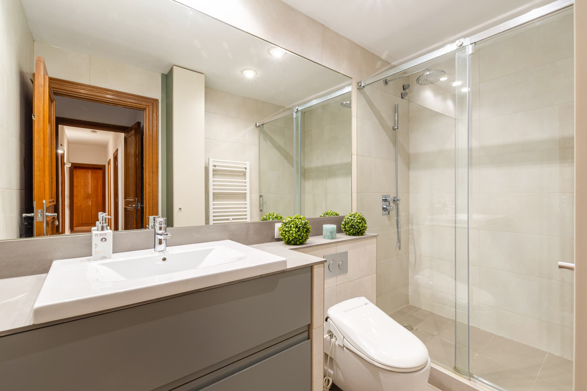 RIB55 - H3 PRIVATE BATHROOM