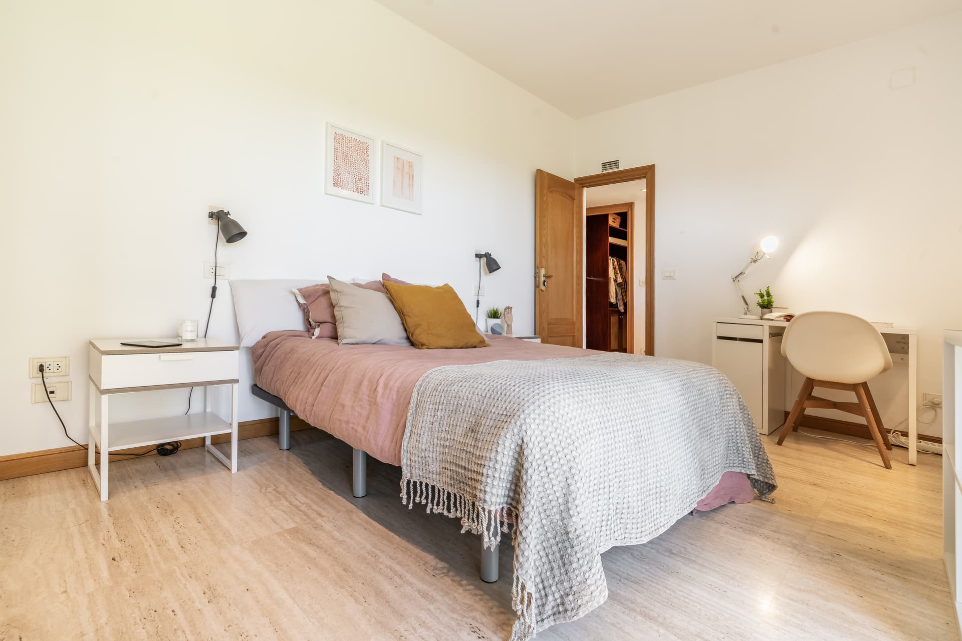 SE45 - H3 NARNIA CON BAÑO PRIVADO