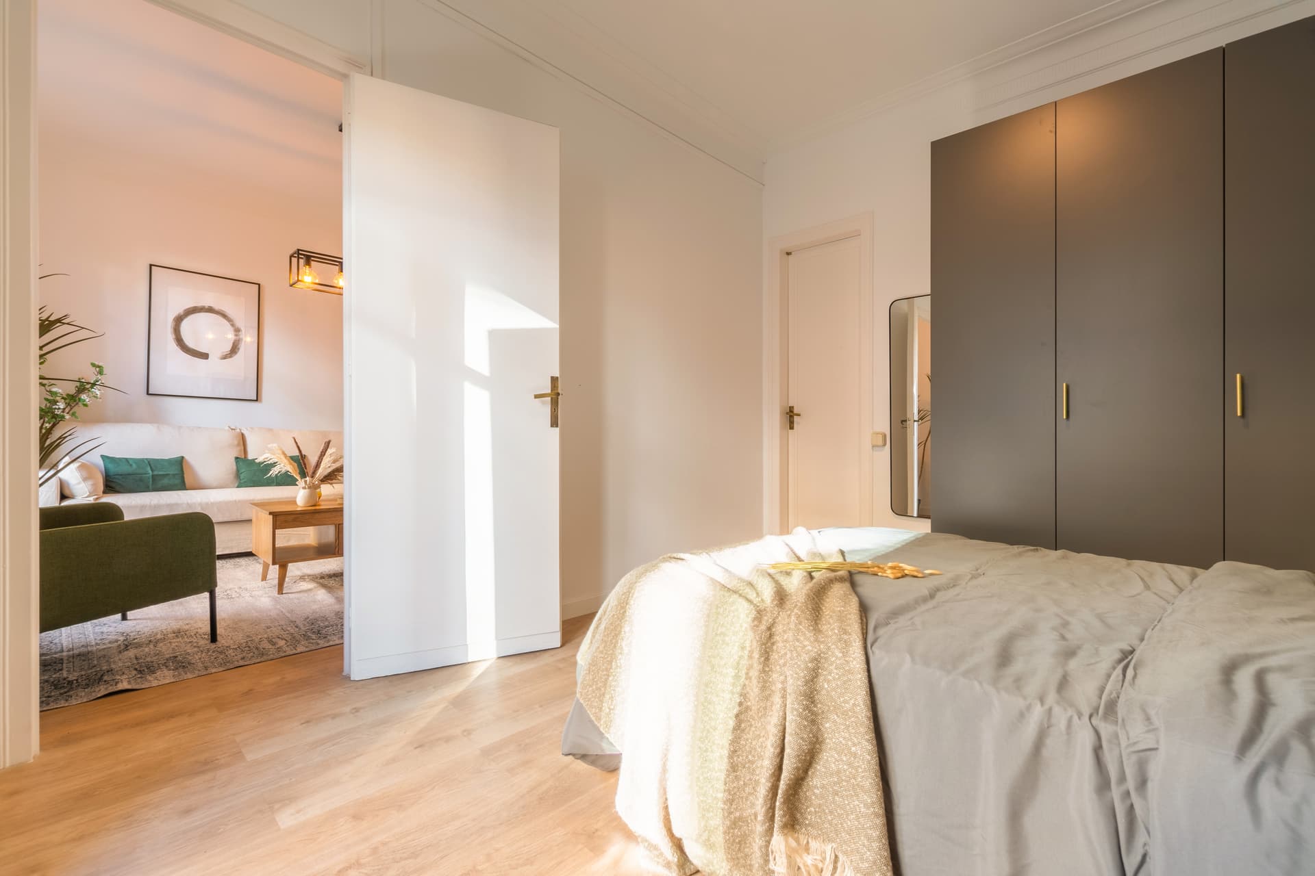 VAL300 1-2 - H4 BALCON CALLE DER