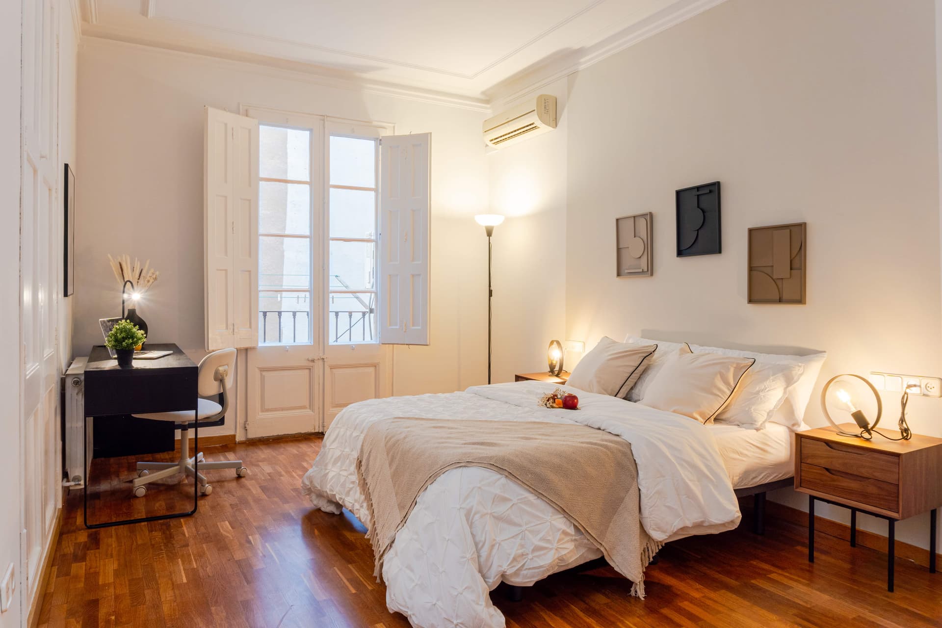 VLAIET40 - H3 BALCON INTERIOR A/C