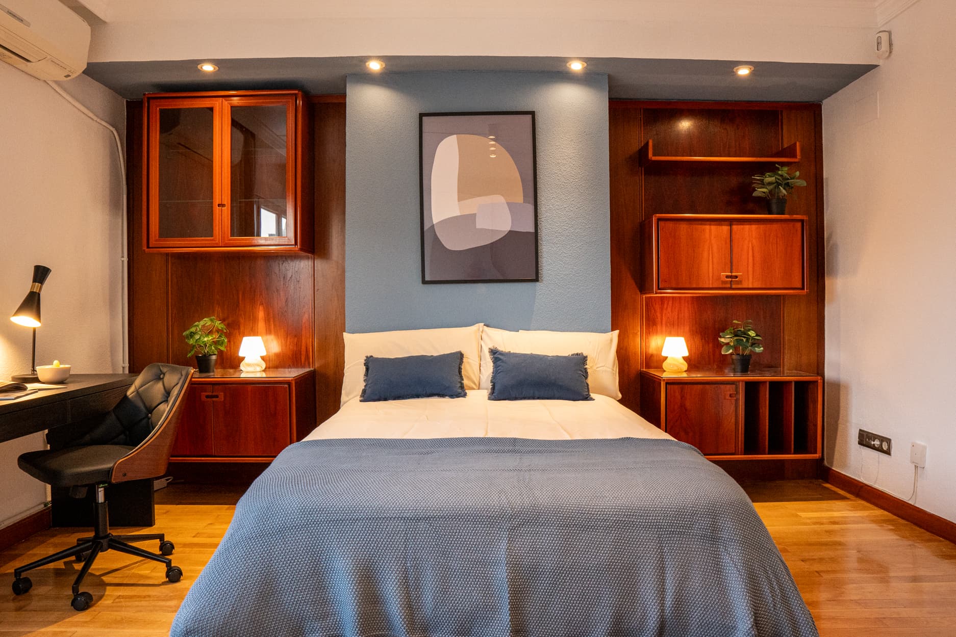 CAST244 - H4 grande salón