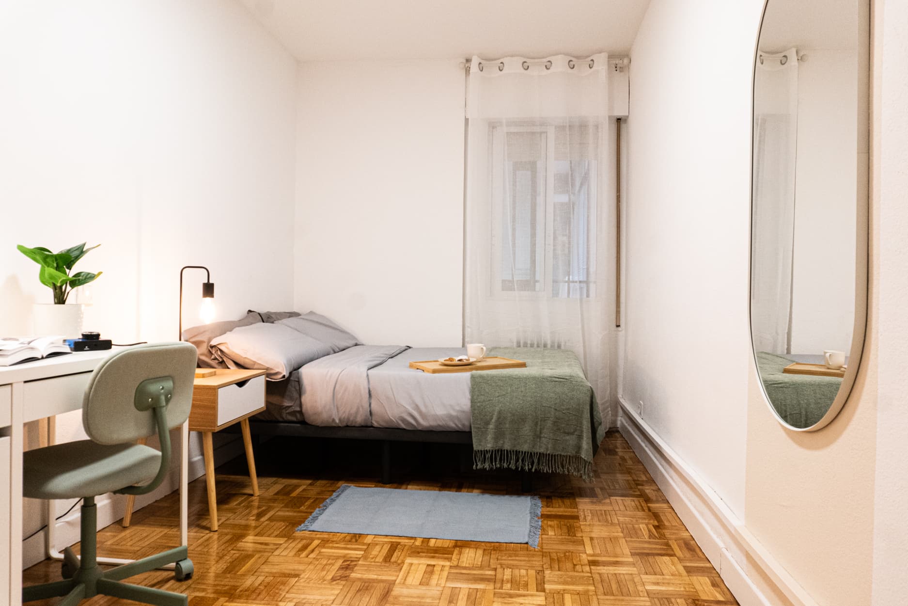 COM1 - H1 interior primera con A/C