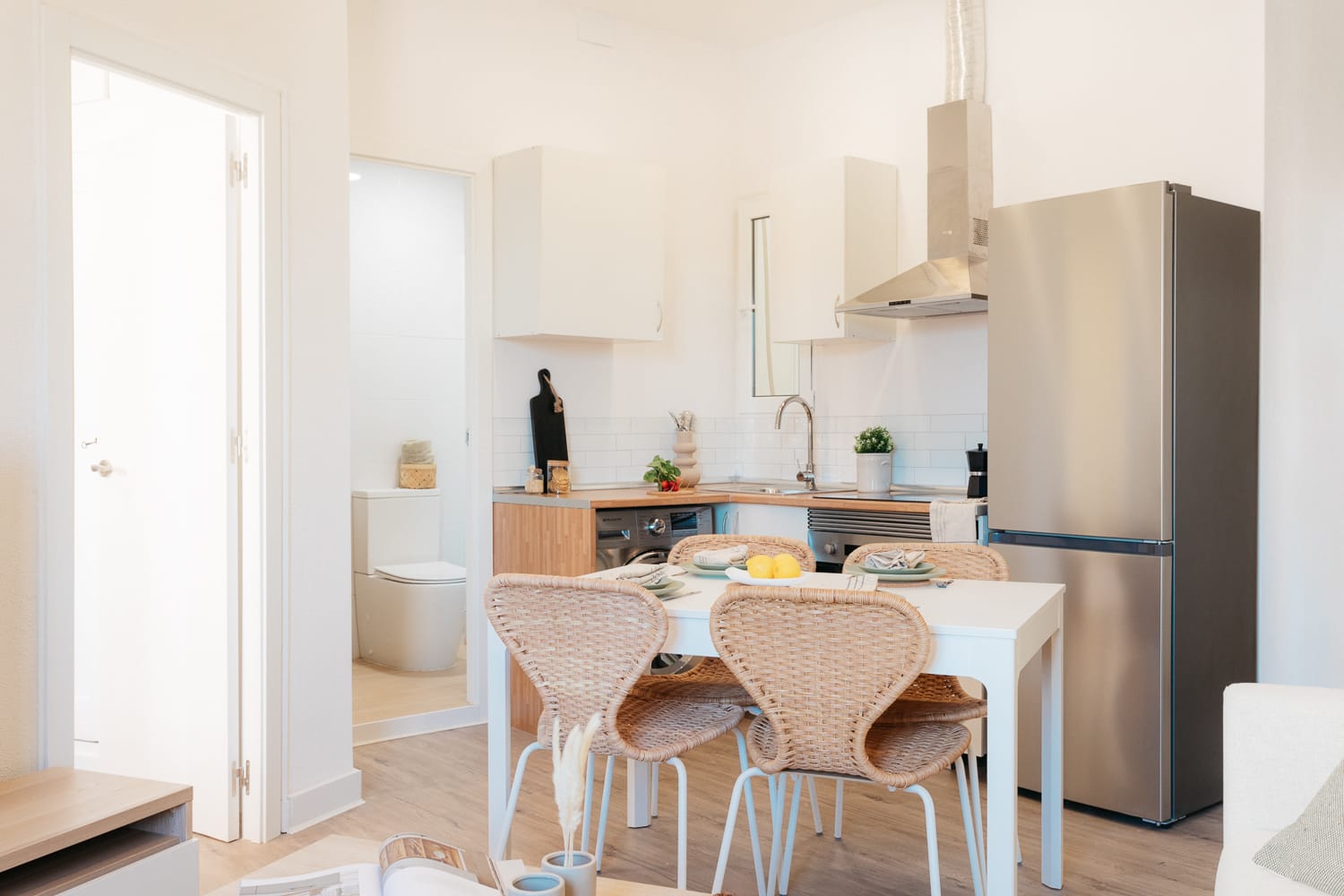 P.Ricard Verde, 1 - 4