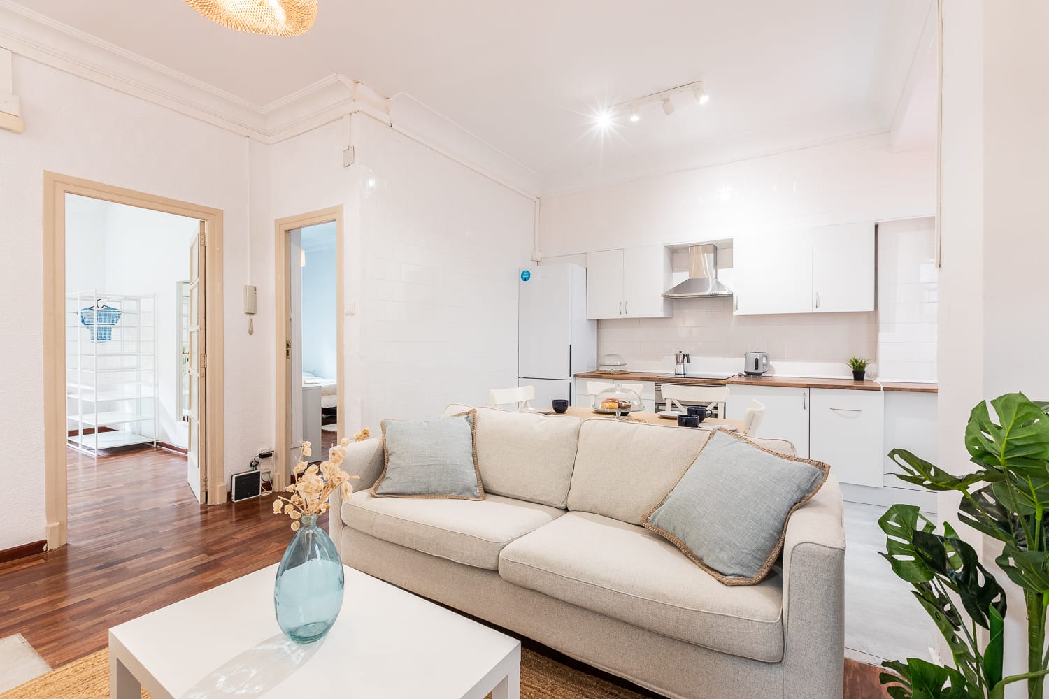 G.V.R. y Cajal, 6 - 4