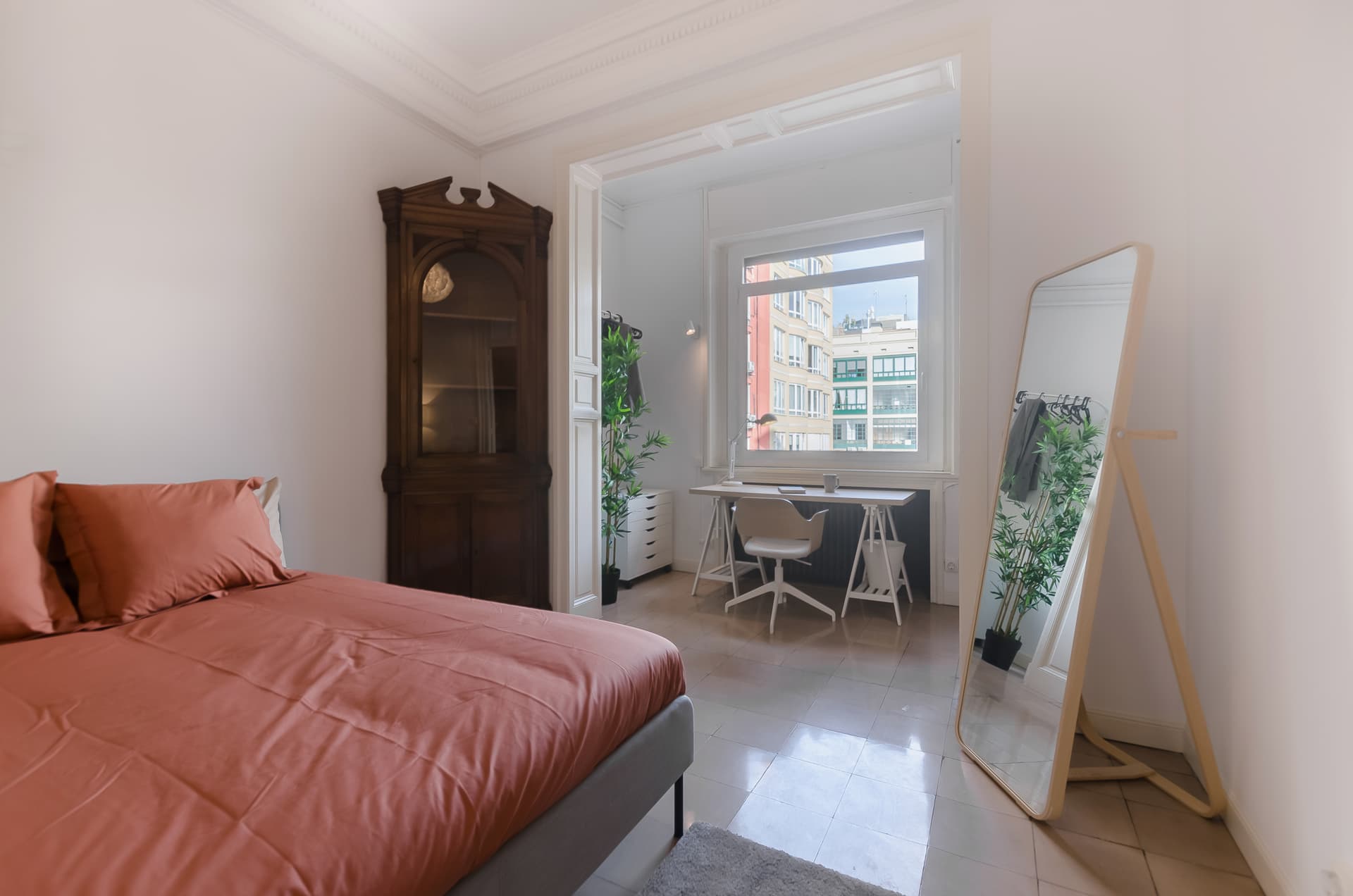 MALL281 - H4 DOBLE SALON